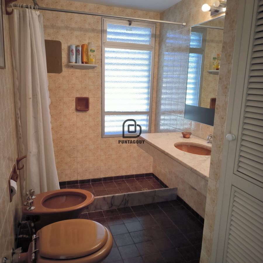 Apartamento ID.1630 - Alquiler de temporada 2 dormitorios, con servicios