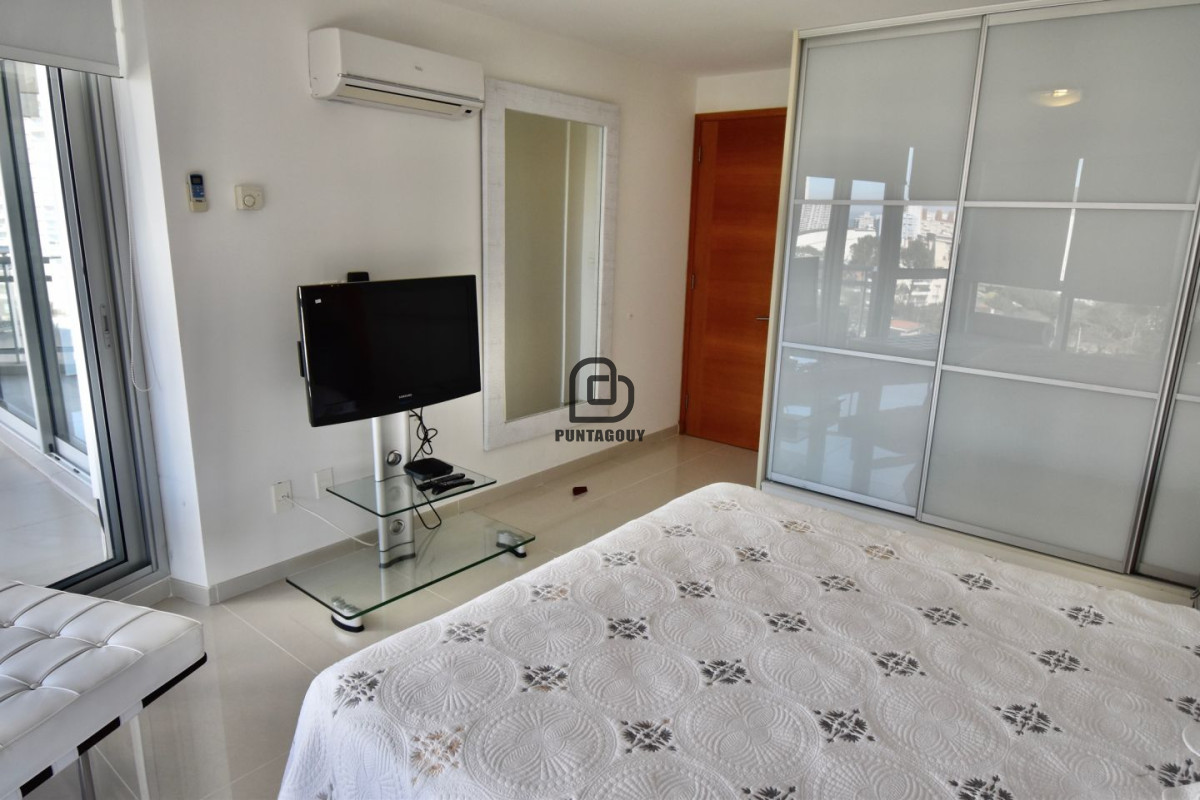 Apartamento ID.1494 - Sunrise de 3 dorm 3 baños en venta