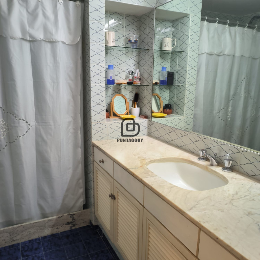 Apartamento ID.1630 - Alquiler de temporada 2 dormitorios, con servicios