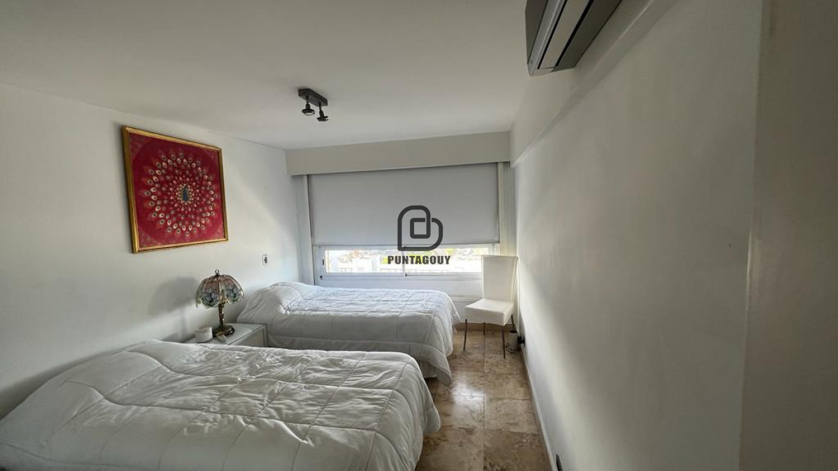 Apartamento ID.1490 - Torre del Sol 3 dorm 3 baños mas dep de serv en venta