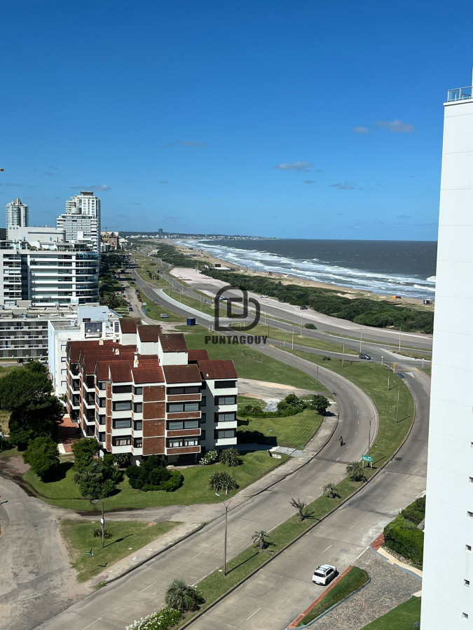 Apartamento ID.1599 - Apartamento en alquiler, 3 dormitorios