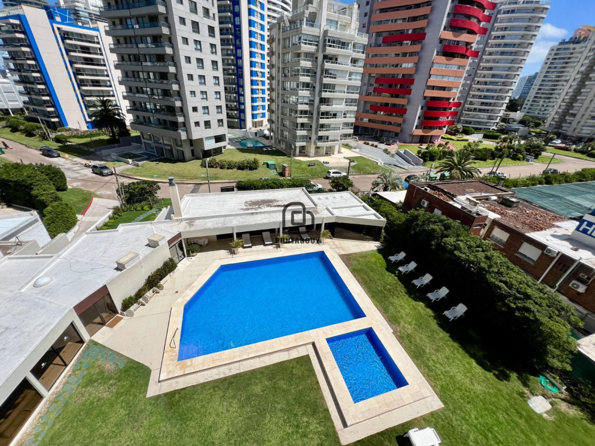 Apartamento ID.1743 - Alquiler y venta frente al mar