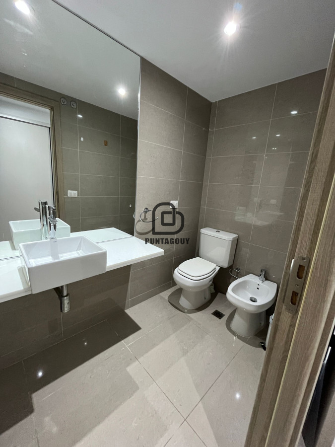 Apartamento ID.1653 - Onix de 3 dormitorios semi amoblado en venta 