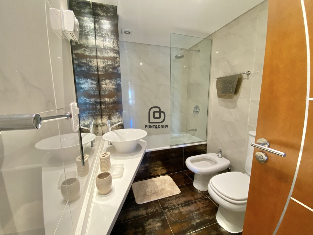 Apartamento ID.1468 - Miami Boulevard 2 dorm 2 baños en venta y alquiler