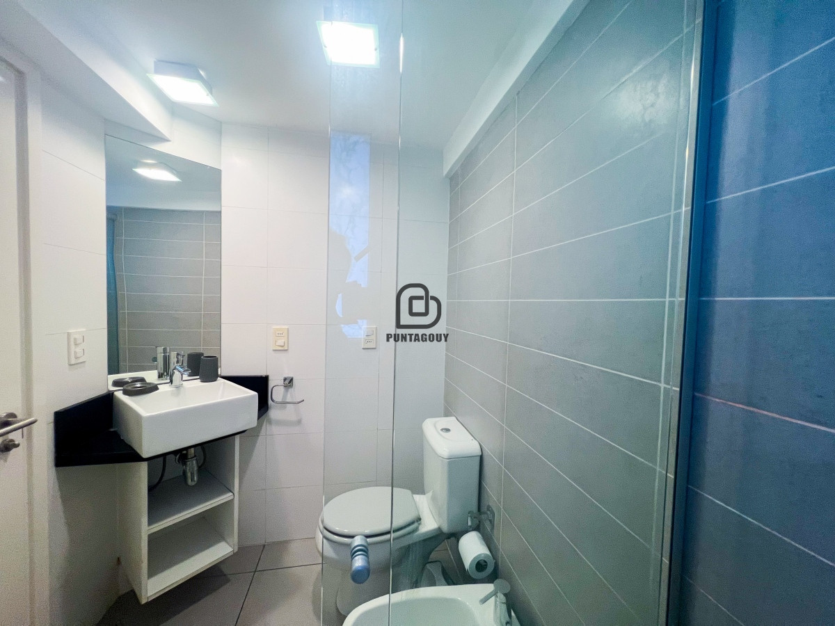 Apartamento ID.1486 - Lux Tower de 1 dorm 1 baño en venta 