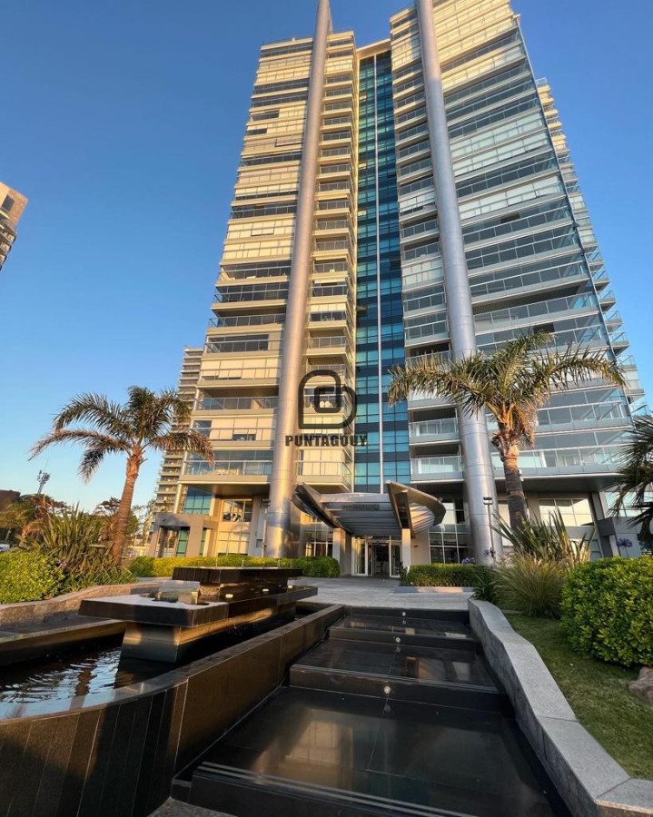 Apartamento ID.1481 - Miami Boulevard 3 dorm 2 baños mas dep de serv en venta 
