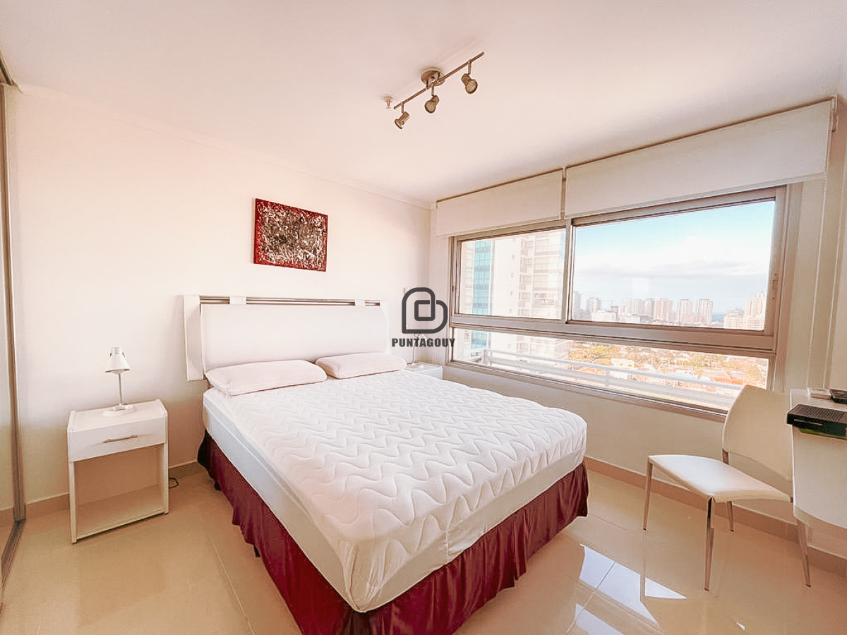 Apartamento ID.1482 - venta en playa Mansa  2 dormitorios,  2 baños y parrillero propio 