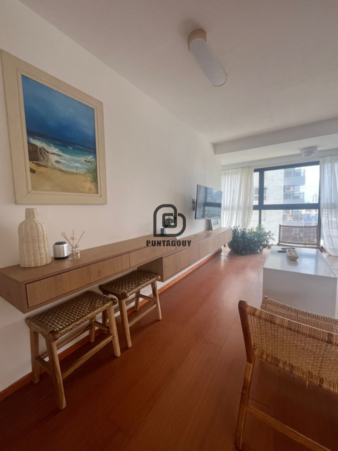 Apartamento ID.1743 - Alquiler y venta frente al mar