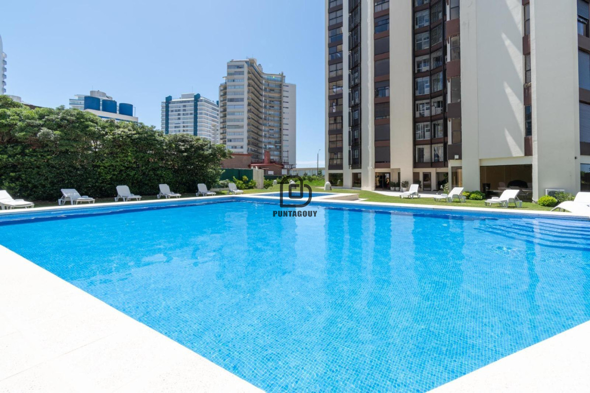 Apartamento ID.1743 - Alquiler y venta frente al mar