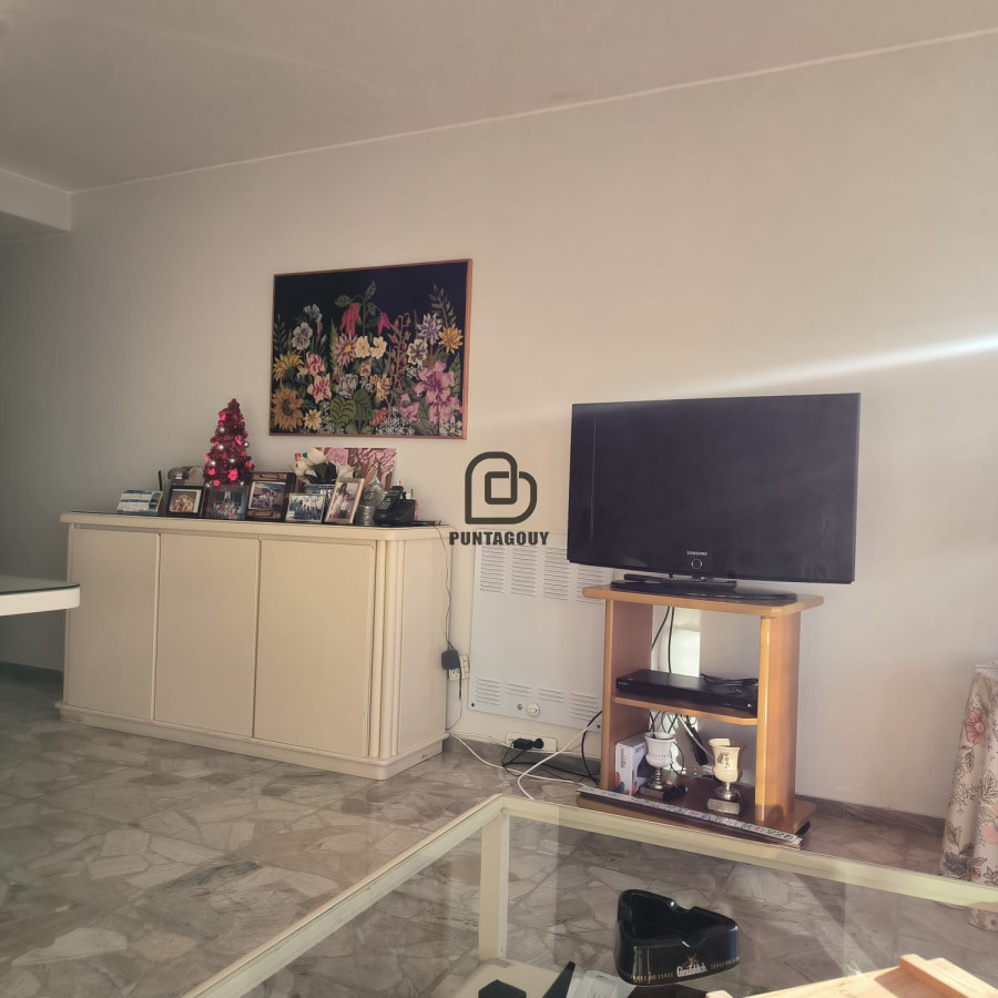 Apartamento ID.1630 - Alquiler de temporada 2 dormitorios, con servicios