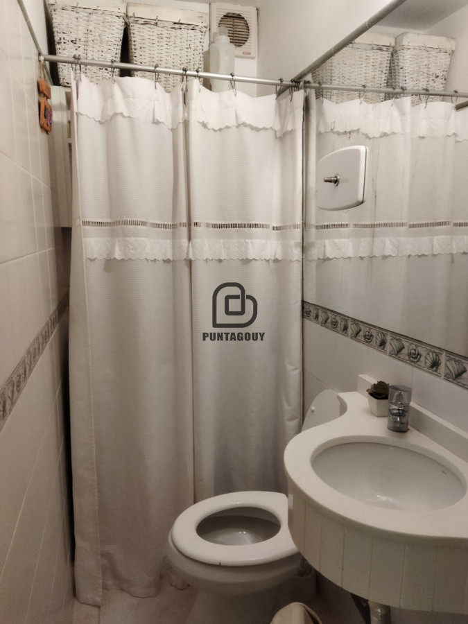 Apartamento ID.268 - VENTA 2 DORMITOIOS Y GARAGE Peninsula Punta del Este