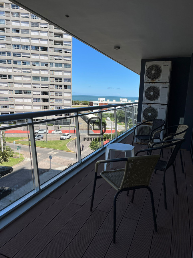 Apartamento ID.1653 - Onix de 3 dormitorios semi amoblado en venta 
