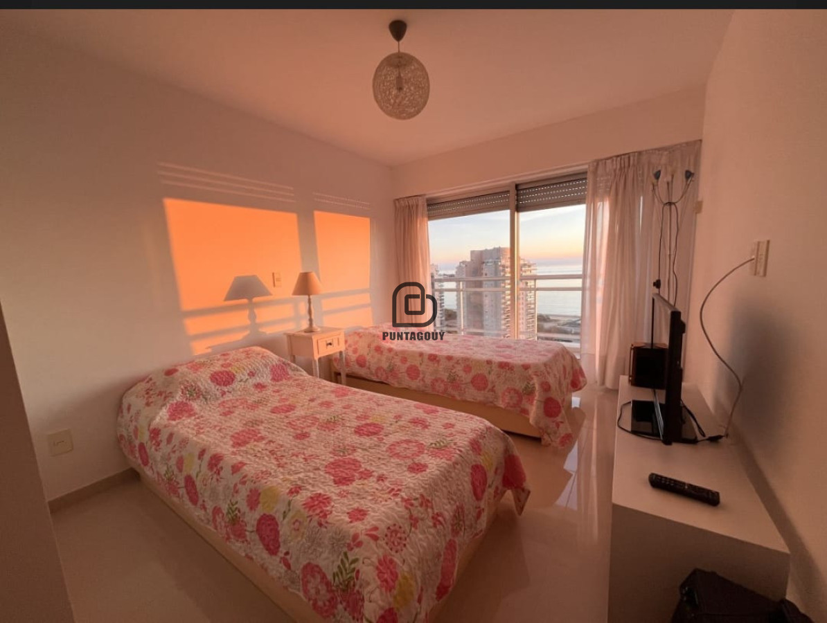 Apartamento ID.1764 - venta de 3 dormitorios en suite con vista al mar