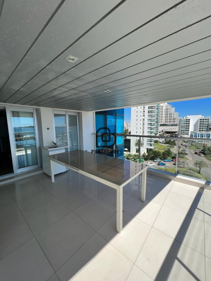 Apartamento ID.1481 - Miami Boulevard 3 dorm 2 baños mas dep de serv en venta 