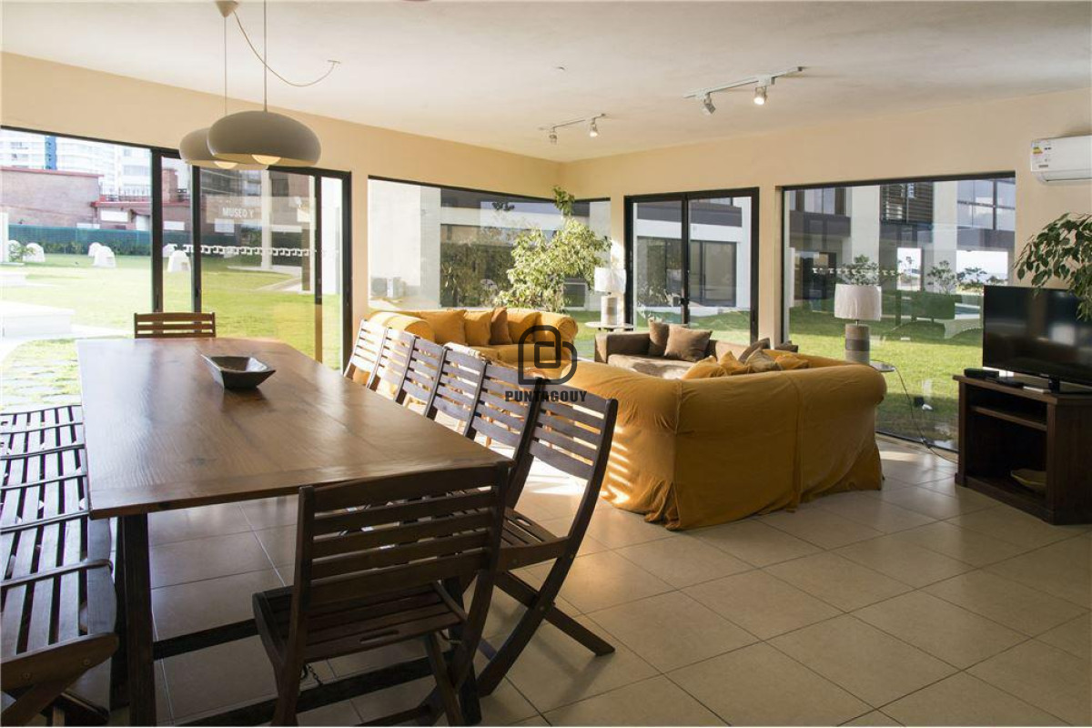Apartamento ID.1743 - Alquiler y venta frente al mar