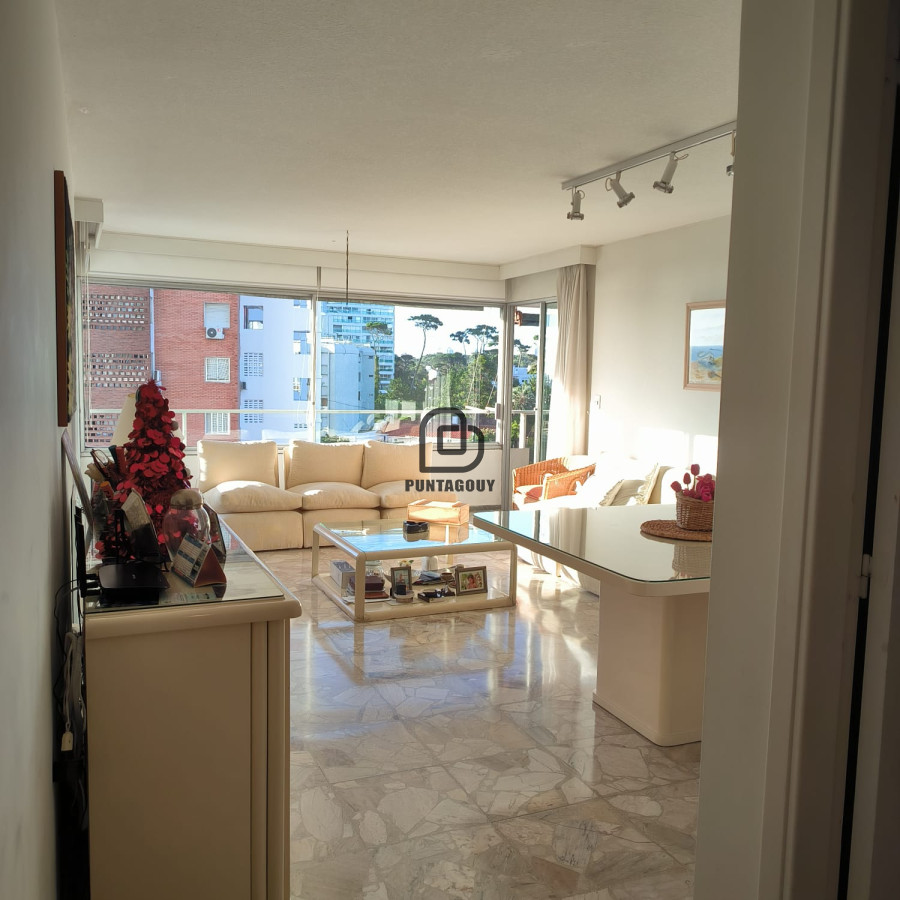 Apartamento ID.1630 - Alquiler de temporada 2 dormitorios, con servicios