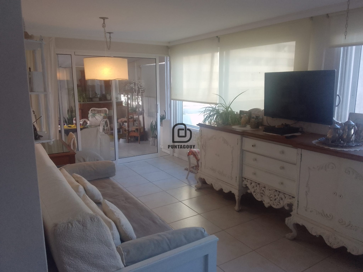 Apartamento ID.268 - VENTA 2 DORMITOIOS Y GARAGE Peninsula Punta del Este