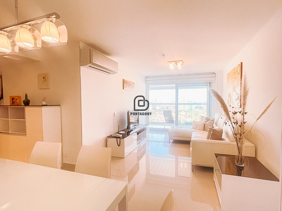 Apartamento ID.1482 - venta en playa Mansa  2 dormitorios,  2 baños y parrillero propio 