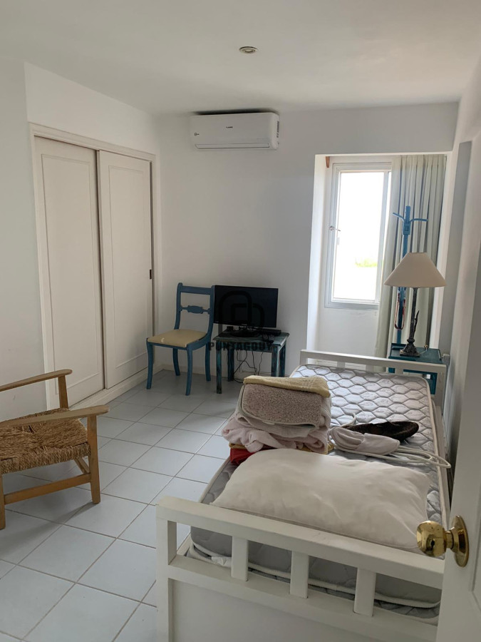 Apartamento ID.1473 - Apartamento de 2 dormitorios,  2 baños y cochera doble 