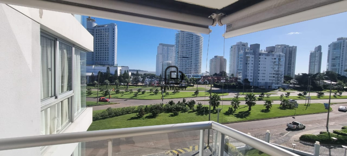 Apartamento ID.1586 - Apartamento en venta Torre del Mar de 3 dormitorios 2 baños
