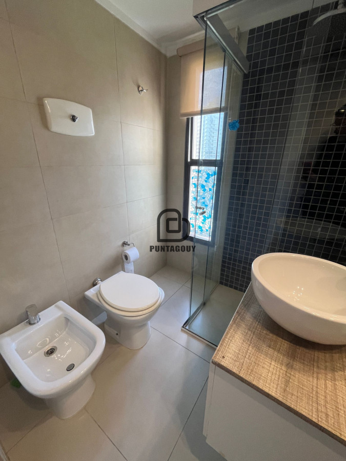 Apartamento ID.1743 - Alquiler y venta frente al mar