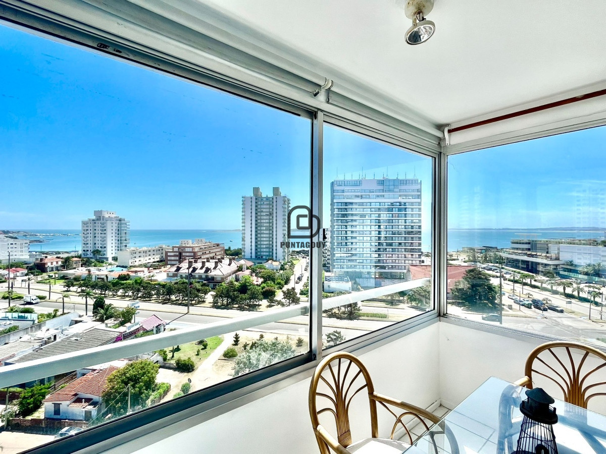 Apartamento ID.1474 - VENTA Penthouse con vista al mar de 2 dormitorios
