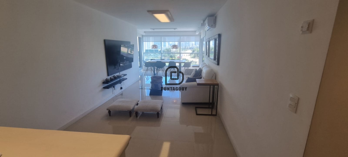 Apartamento ID.1762 - Venta 3 dormitorios y terraza con parrillero propio en Punta del este