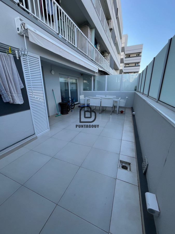 Apartamento ID.1716 - venta 2 dormitorios, primera linea al mar