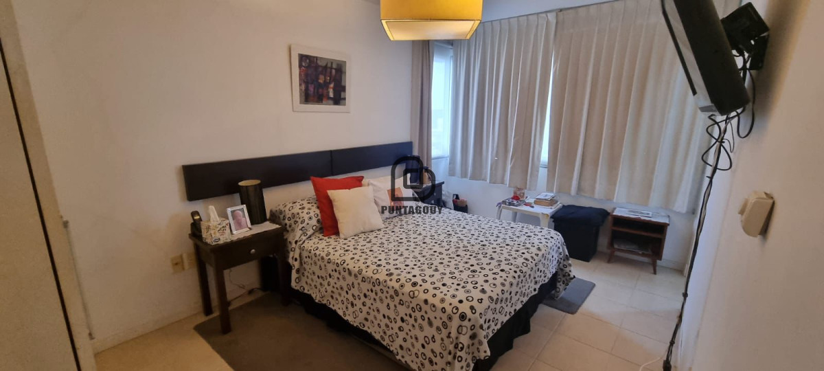 Apartamento ID.1773 - Venta de 3 dormitorios en Roosevelt 