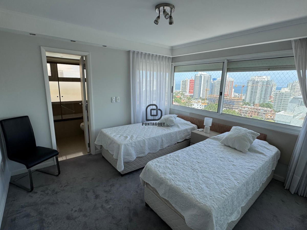 Apartamento ID.1763 - venta de 3 dormitorios en suite y parrillero propio