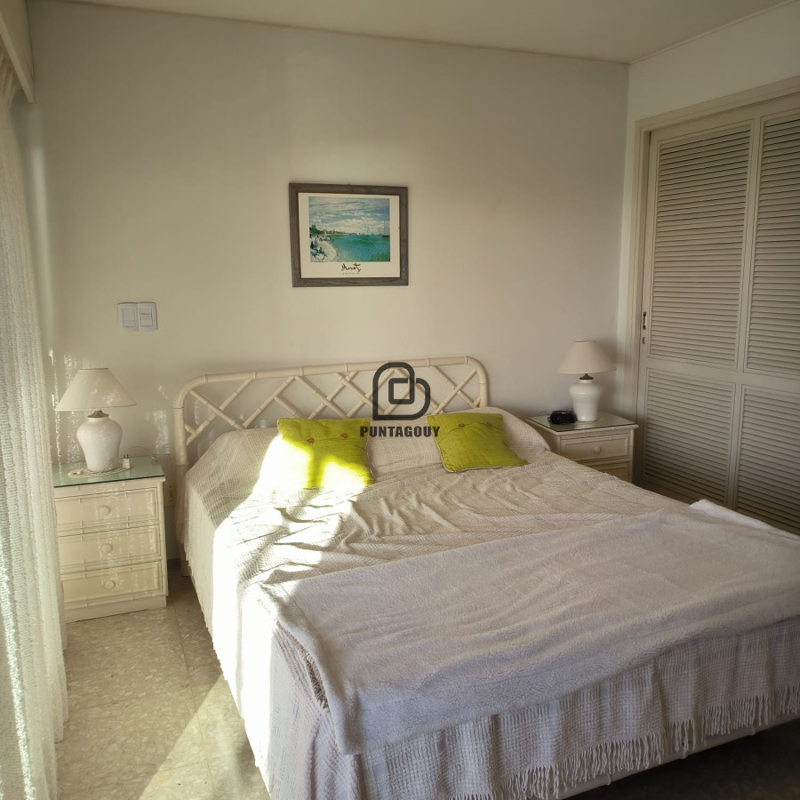 Apartamento ID.1630 - Alquiler de temporada 2 dormitorios, con servicios