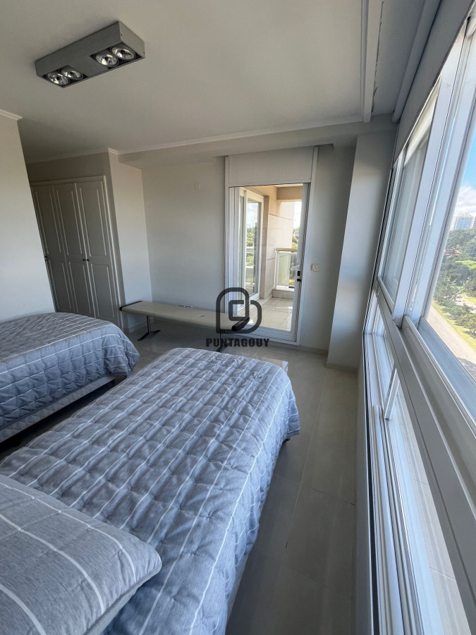 Apartamento ID.1732 - Venta 3 dormitorios frente al mar torre LE JAEDEN