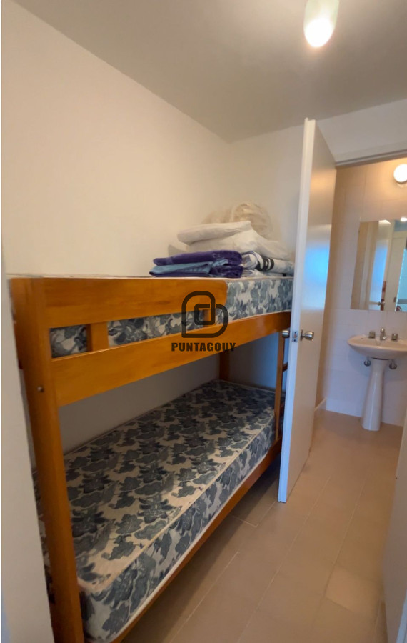 Apartamento ID.1599 - Apartamento en alquiler, 3 dormitorios