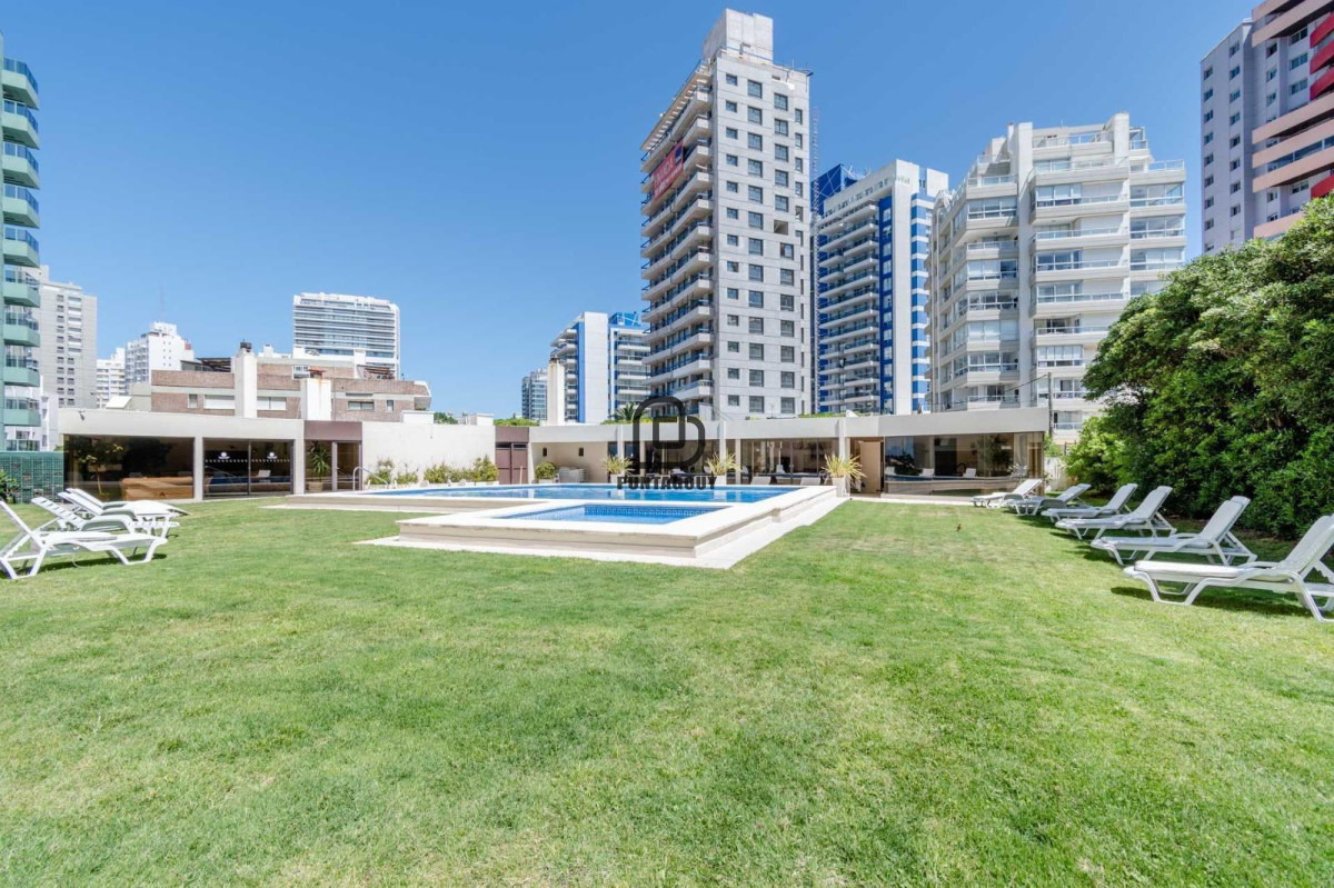 Apartamento ID.1743 - Alquiler y venta frente al mar