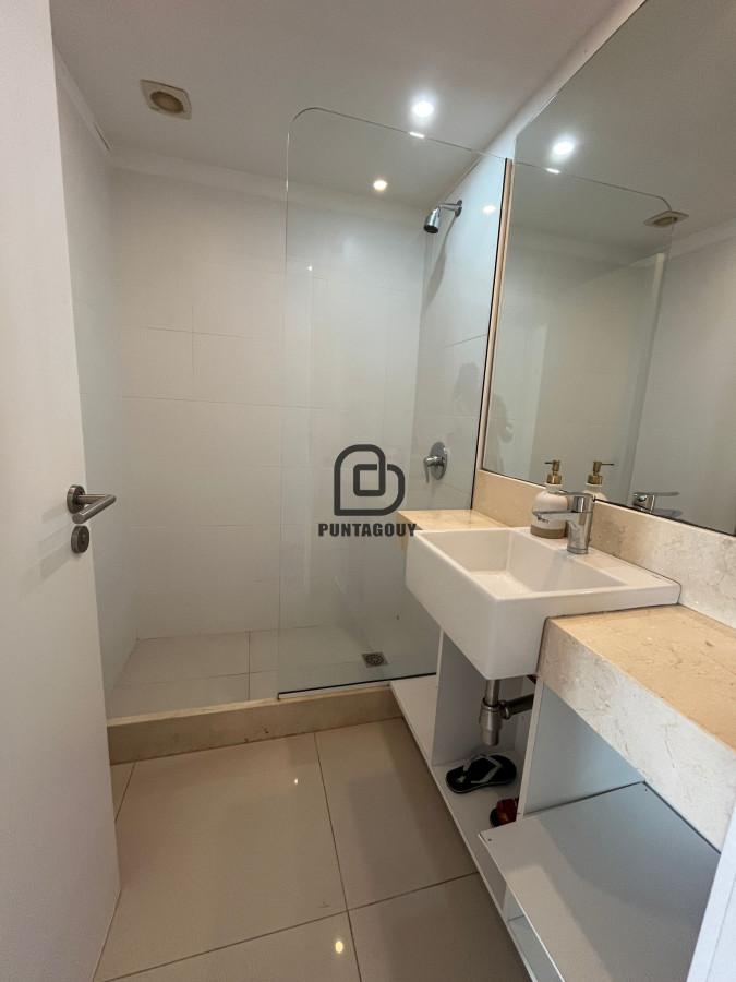 Apartamento ID.1716 - venta 2 dormitorios, primera linea al mar