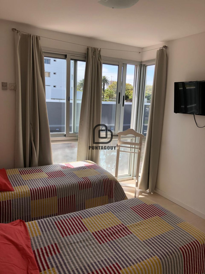Apartamento ID.1633 - Alquiler de temporada, 3 dormitorios, con servicios