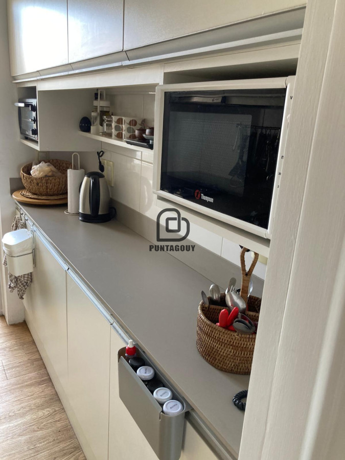 Apartamento ID.1562 - Apto en 2 dorm 2 baños con vista franca al mar en venta