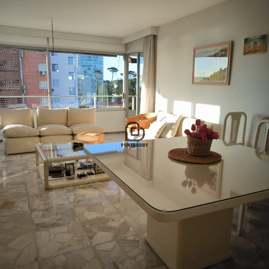 Apartamento ID.1630 - Alquiler de temporada 2 dormitorios, con servicios