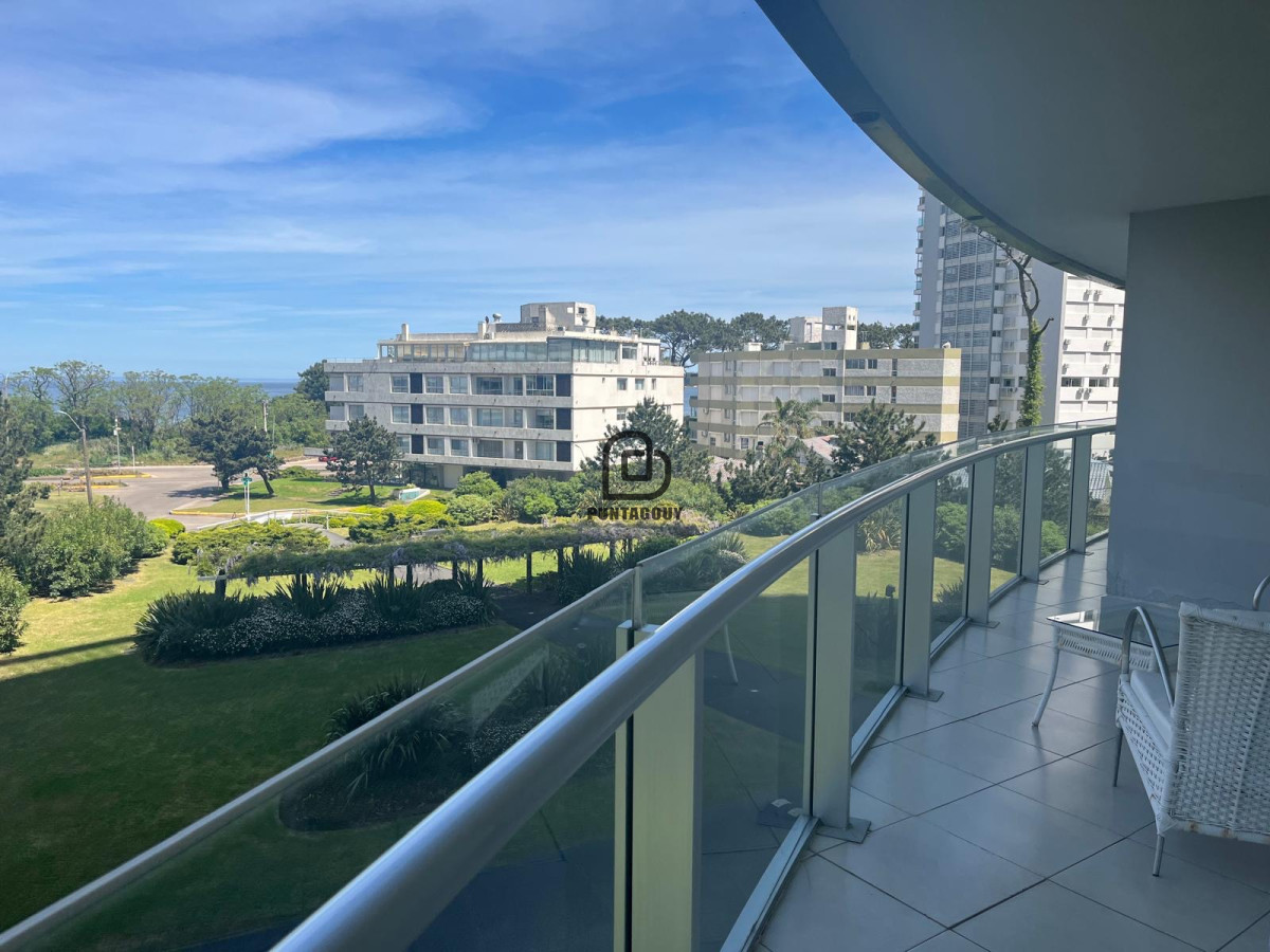 Apartamento ID.1821 - Venta unidad de 3 Suitte frente al mar 