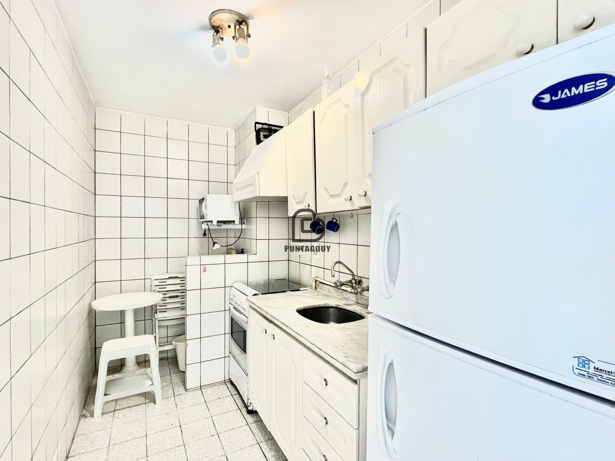 Apartamento ID.1474 - VENTA Penthouse con vista al mar de 2 dormitorios