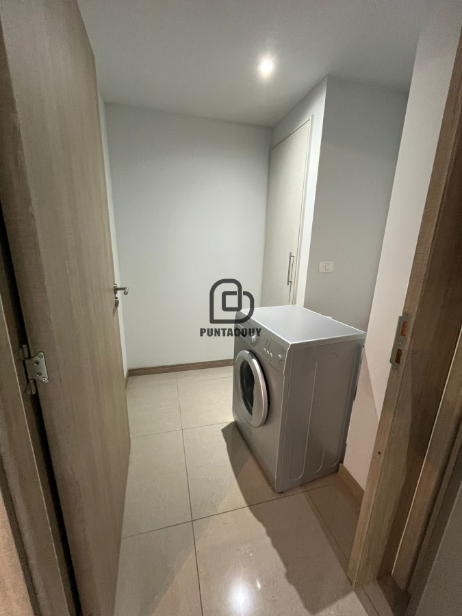 Apartamento ID.1653 - Onix de 3 dormitorios semi amoblado en venta 