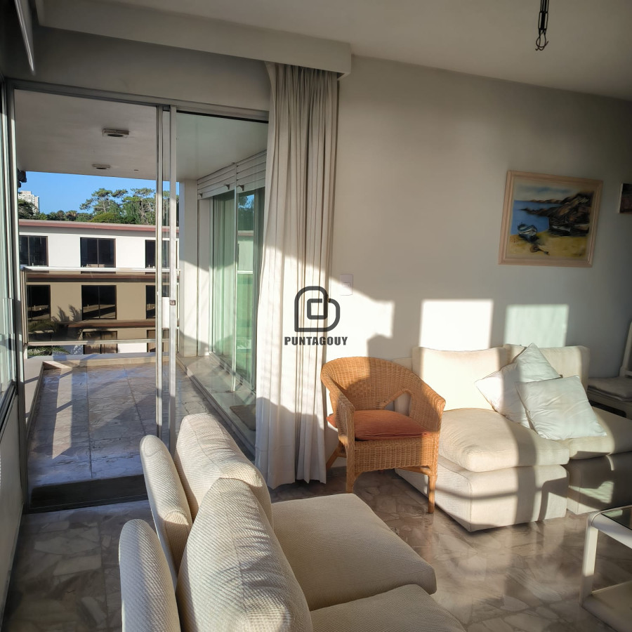 Apartamento ID.1630 - Alquiler de temporada 2 dormitorios, con servicios