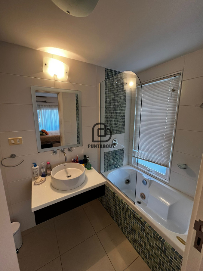 Apartamento ID.1492 - alquiler y venta 3 dormitorios Playa Brava