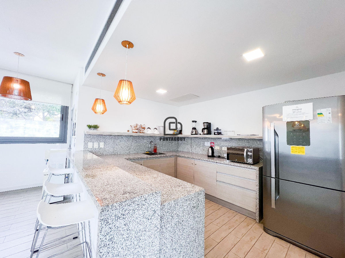 Apartamento ID.1495 - Alexander Boulevard de 2 dorm 2 baños en venta 