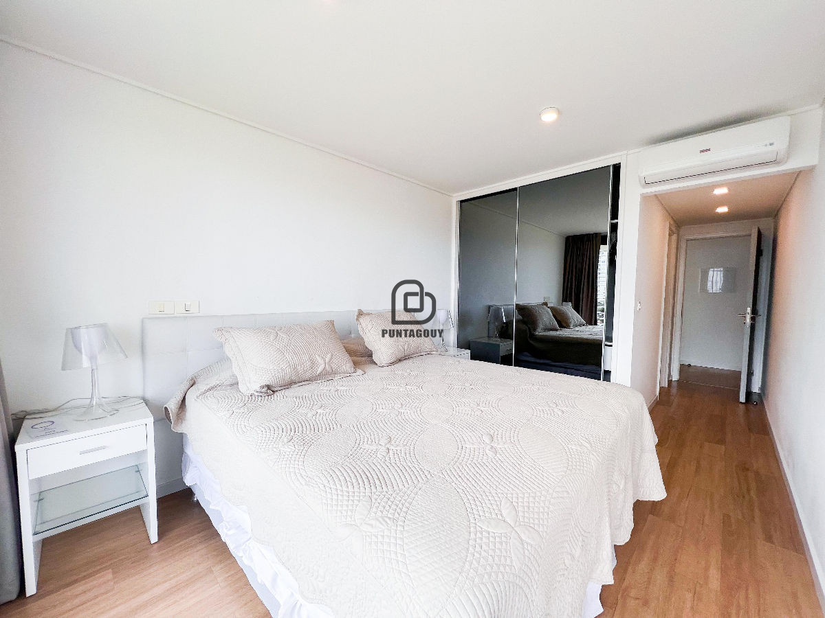 Apartamento ID.1495 - Alexander Boulevard de 2 dorm 2 baños en venta 