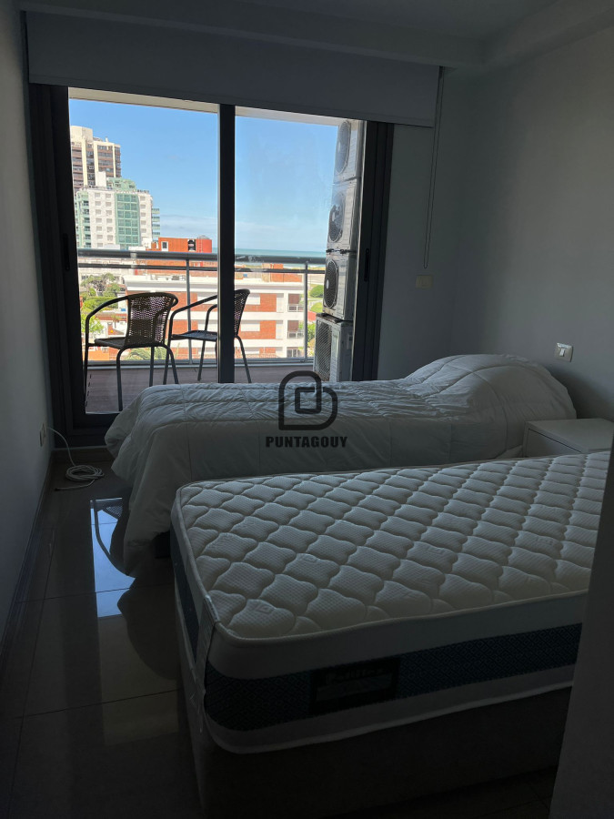 Apartamento ID.1653 - Onix de 3 dormitorios semi amoblado en venta 
