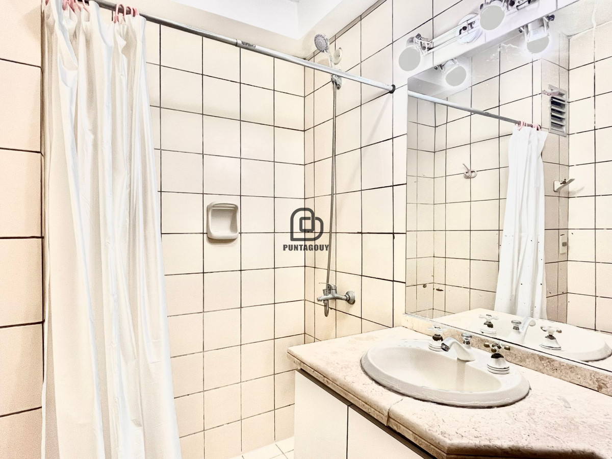 Apartamento ID.1474 - VENTA Penthouse con vista al mar de 2 dormitorios