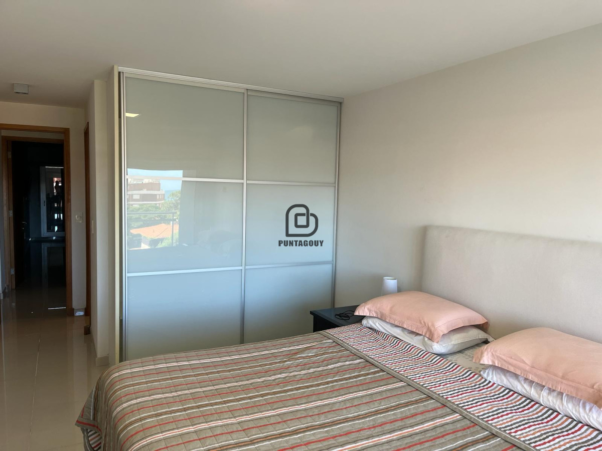Apartamento ID.1538 - 2 dormitorios, 2 baños mas dependencia de servicio  en alquiler vacacional
