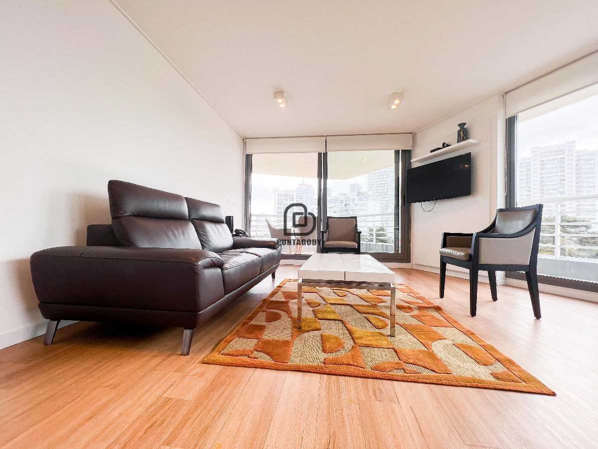 Apartamento ID.1495 - Alexander Boulevard de 2 dorm 2 baños en venta 