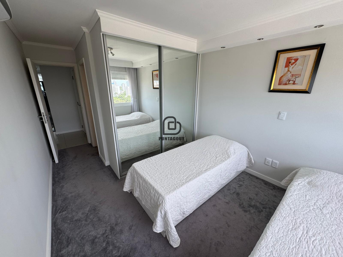 Apartamento ID.1763 - venta de 3 dormitorios en suite y parrillero propio